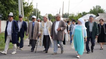 В Алматинской области более 100 жителей одной улицы одновременно пришли на выборы