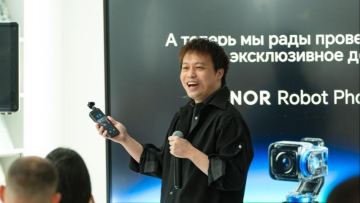 HONOR впервые представил в Казахстане Robot Phone — смартфон с роботизированной камерой и воплощенным ИИ