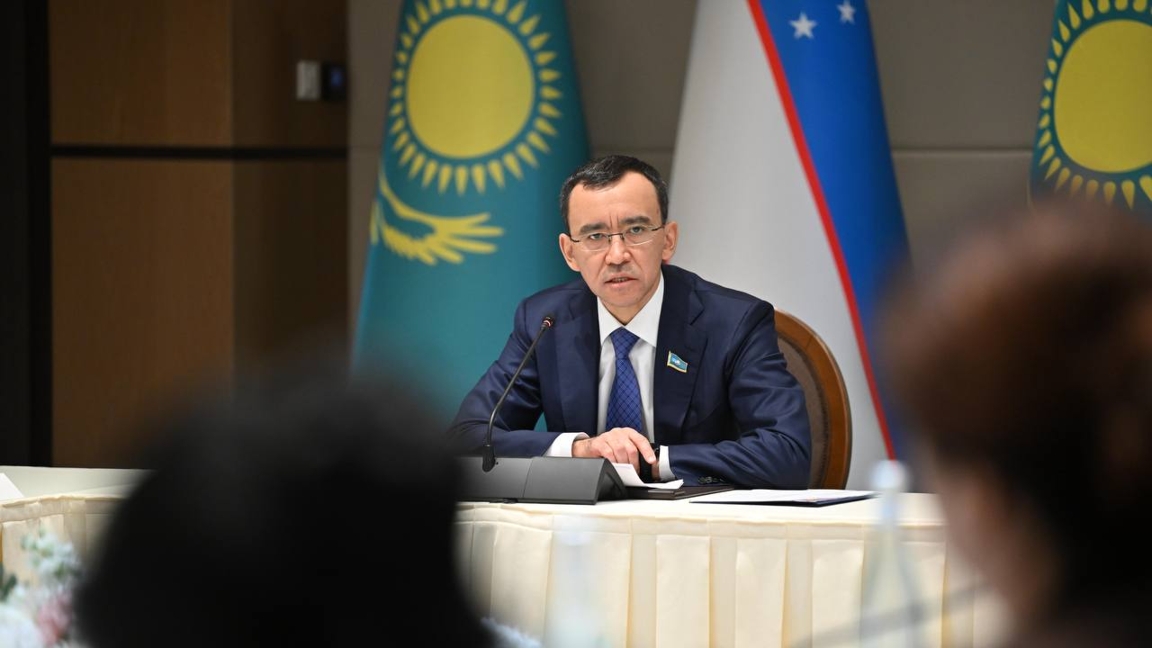 В Казахстане может измениться партийная система — Ашимбаев